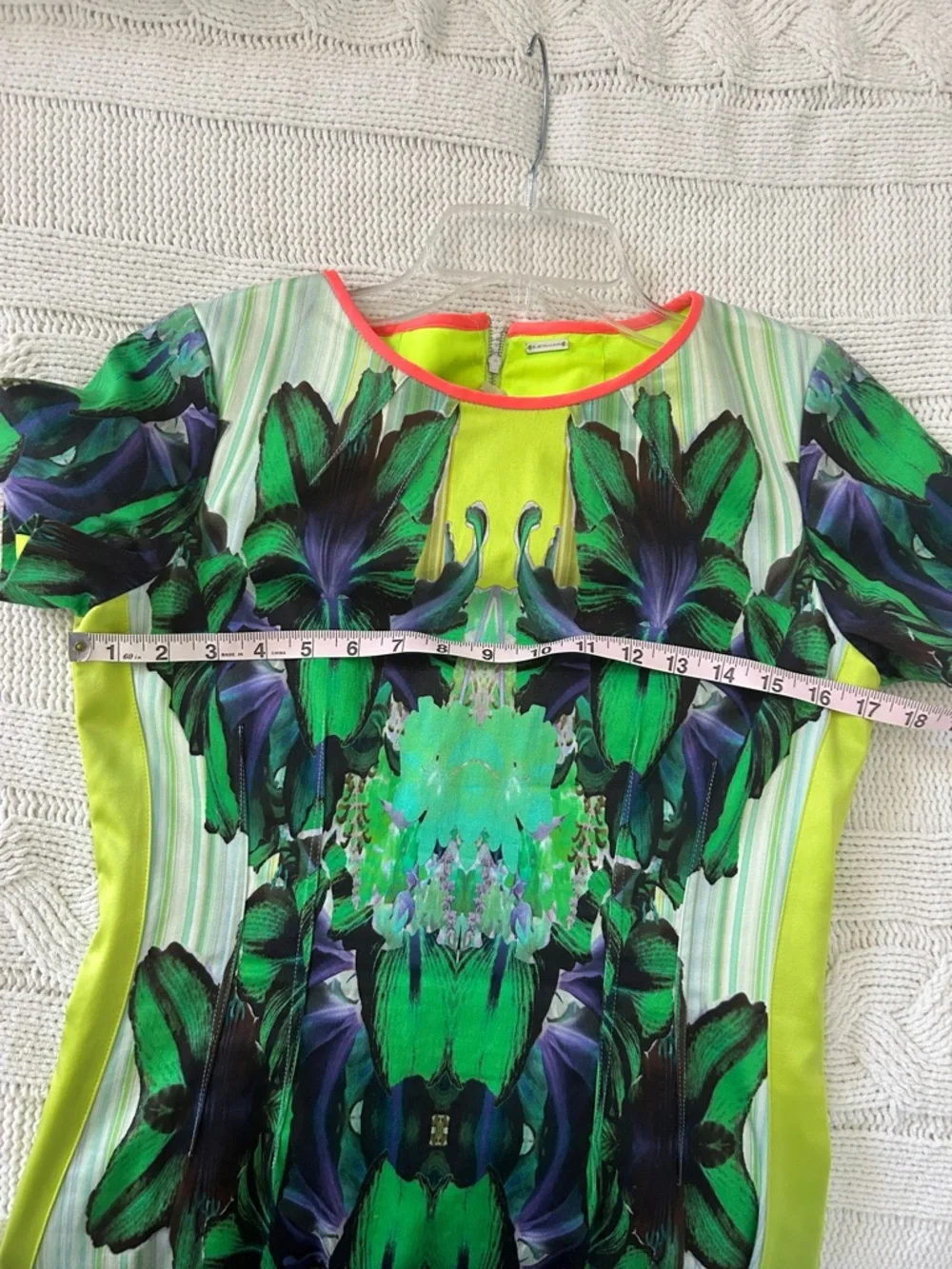 Elie Tahari orchid sheath dress size 8